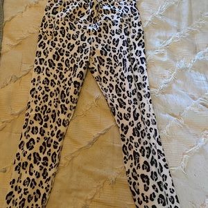 Brand new Xl Snow White leopard leggings pure luxe with pockets Fabletics
